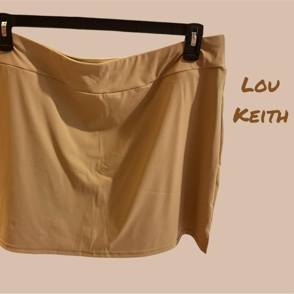 LOU KEITH TENNIS SKORT IN TAN SIZE XXL.  GENTLY WORN & IN EXCELLENT CONDITION
